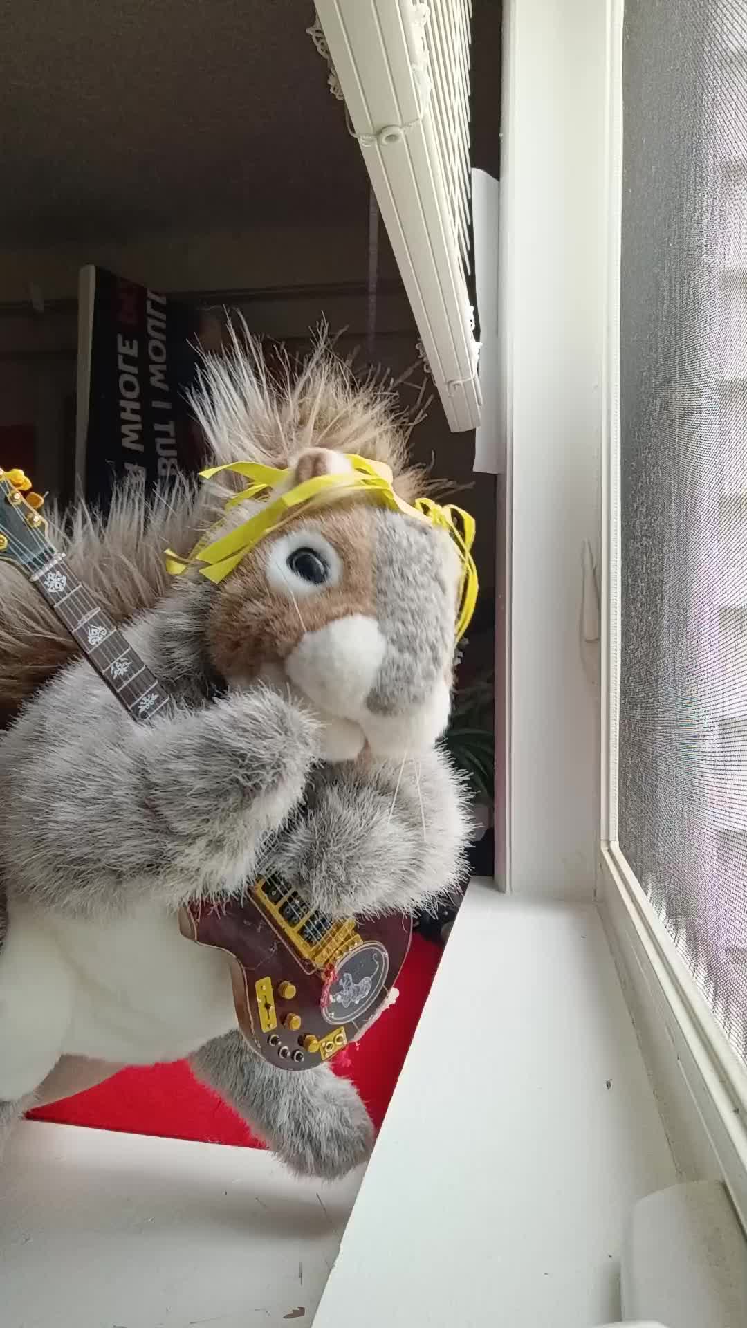 @Charles_TheSquirrel