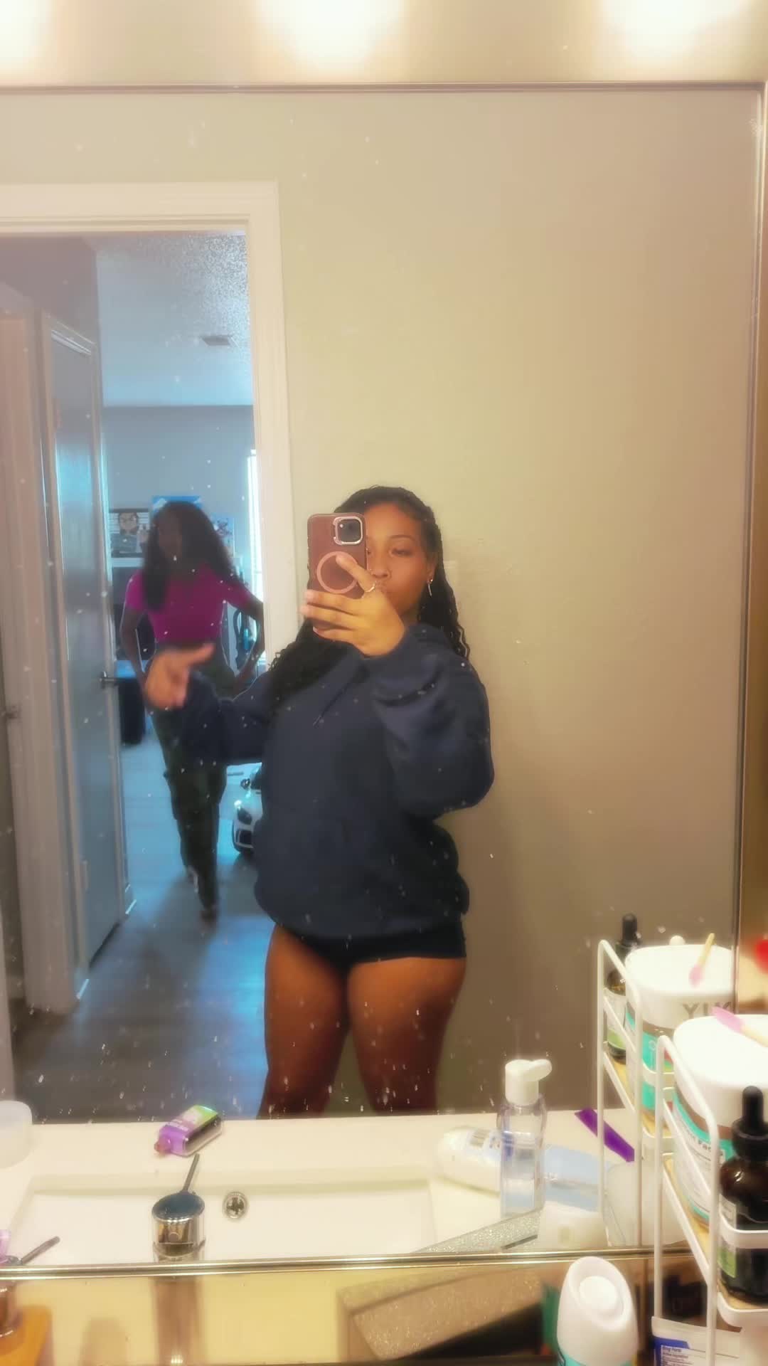 @x.meiyaa
