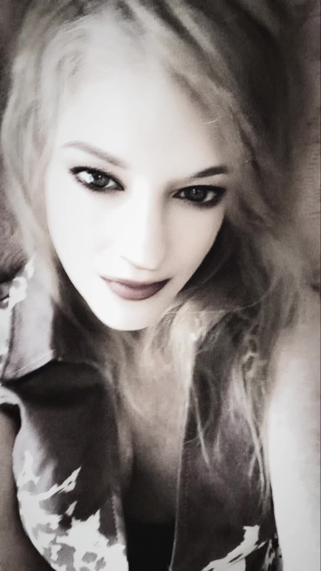 @🖤💜🔮♟️👑Princess👑♟️🔮💜🖤