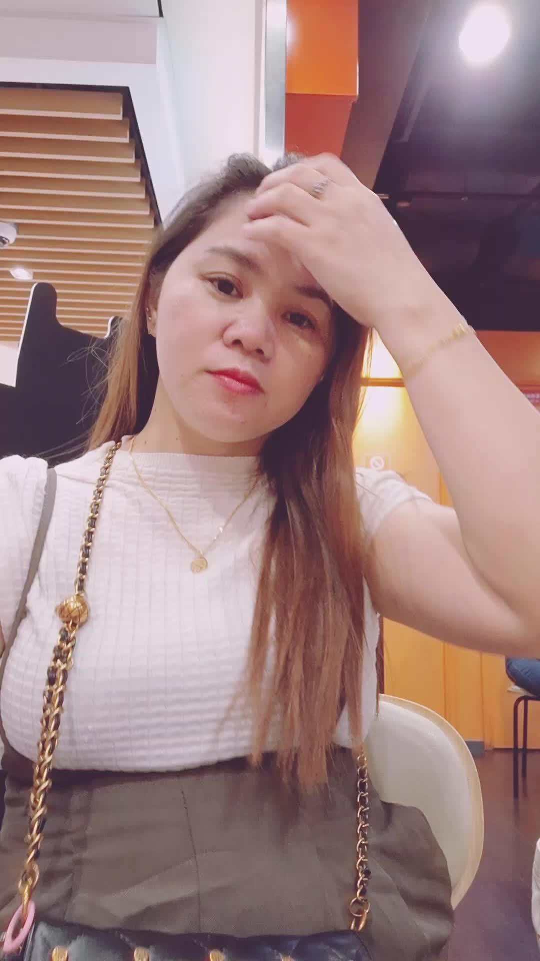 @lheslyn04
