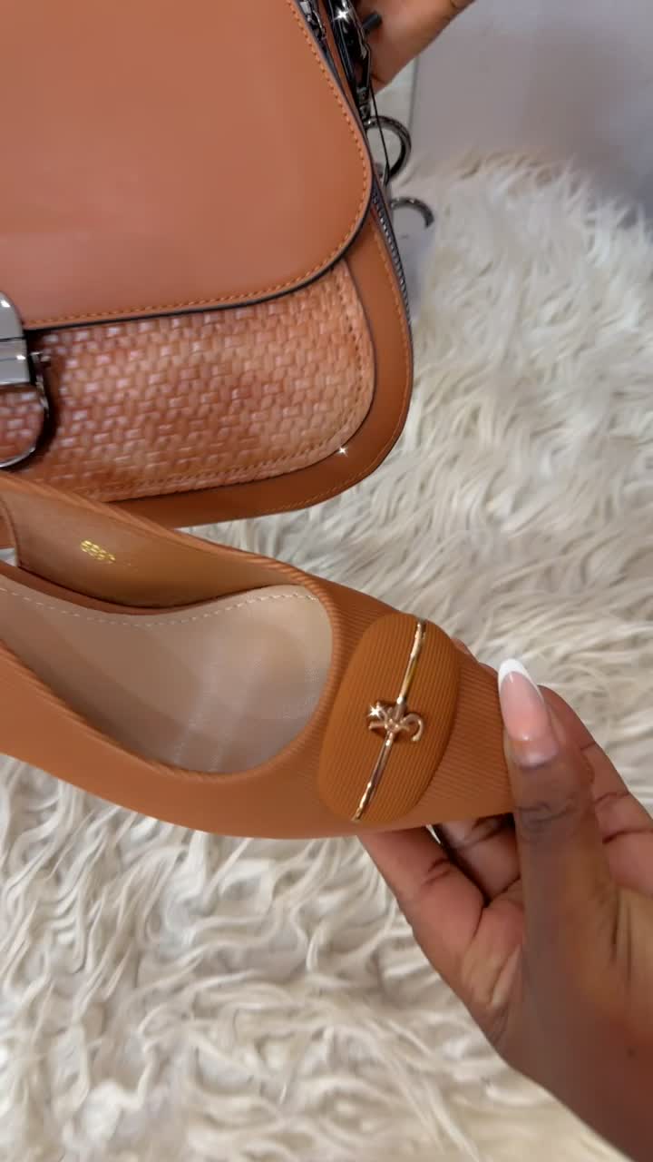 @Fadima la reine des ensembles