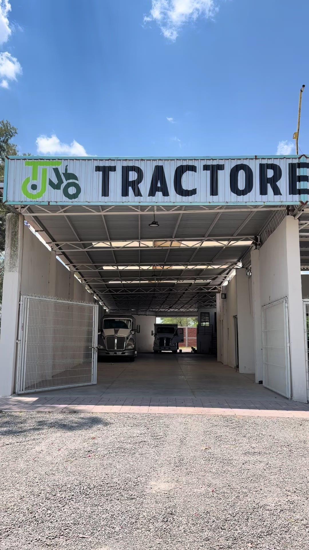 @Tractores El Junior