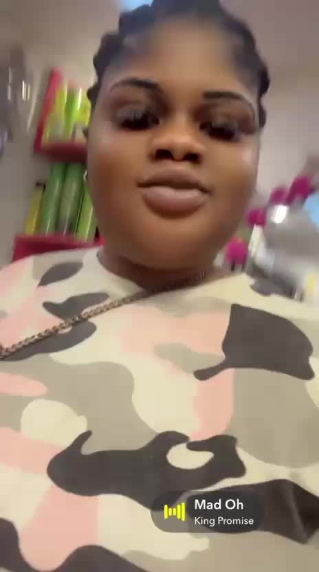 @users sexy Nora5