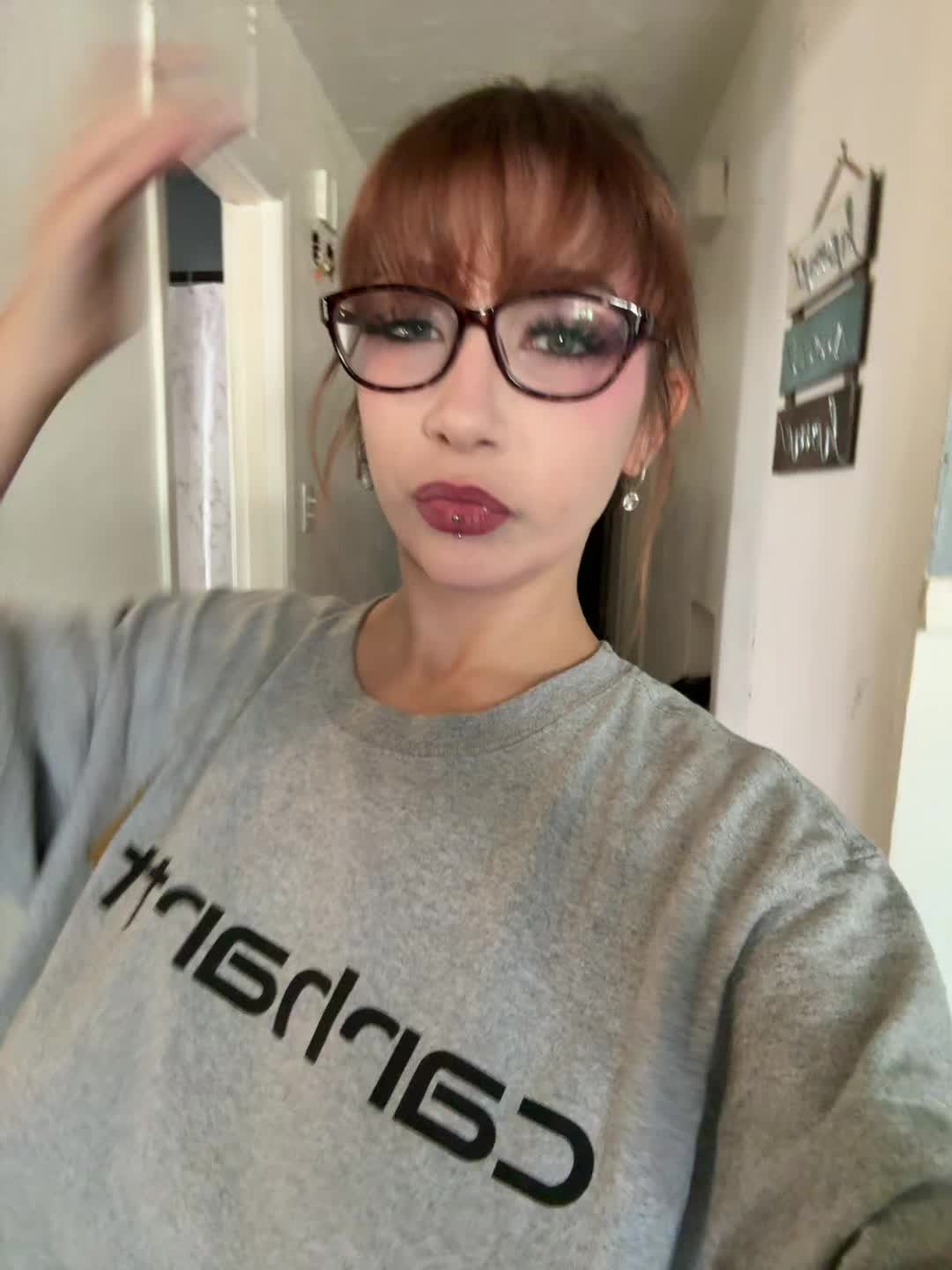 @s1s.3y