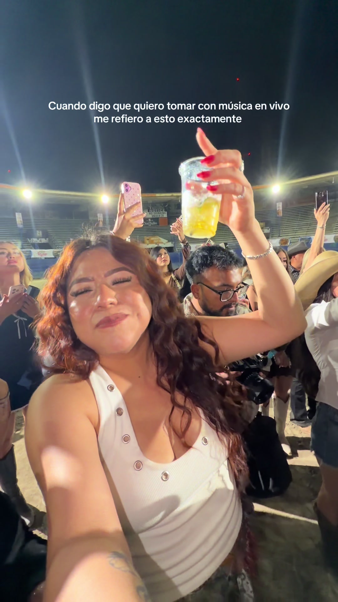 @Laura Sarahí