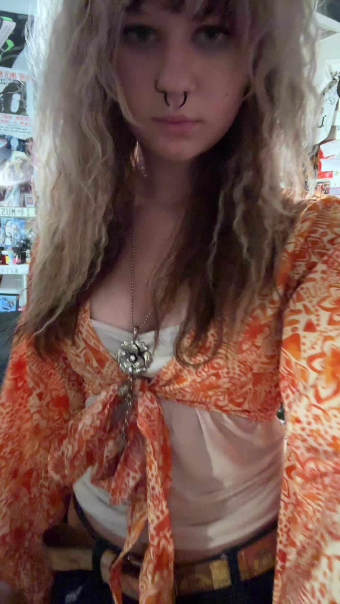 @ཐི𝓗⛦𝔯𝔩☣︎𝔴ཋྀ