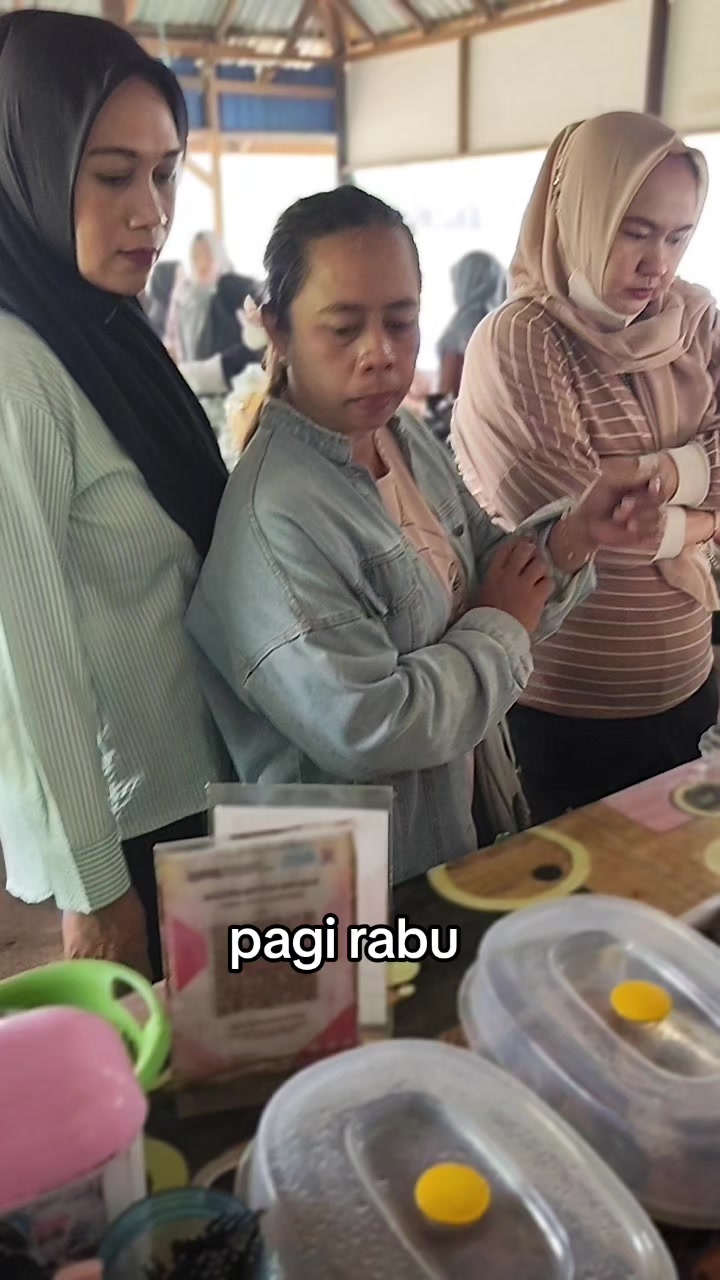 @warung katupat acil ella