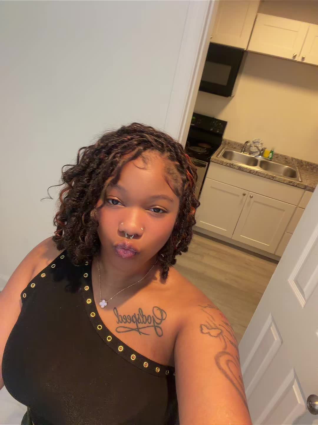 @iamnothinggbutme