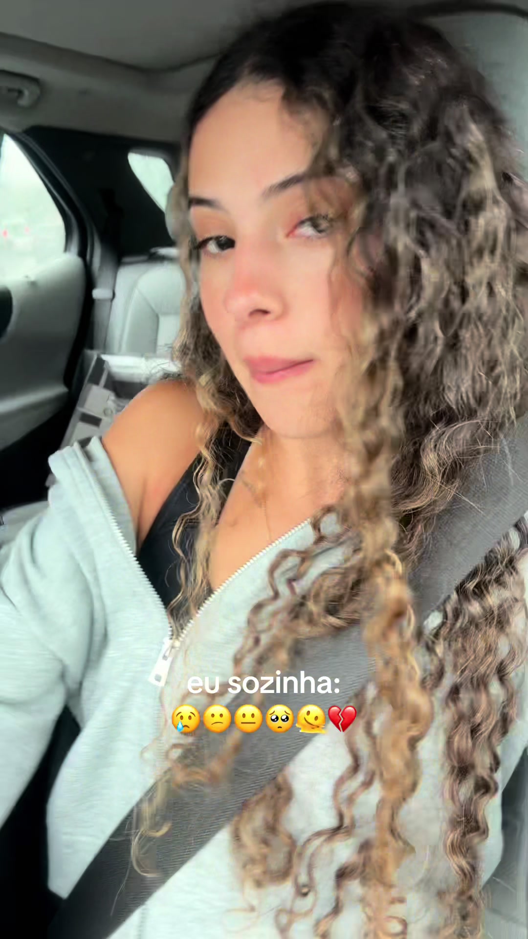 @maduximenes._