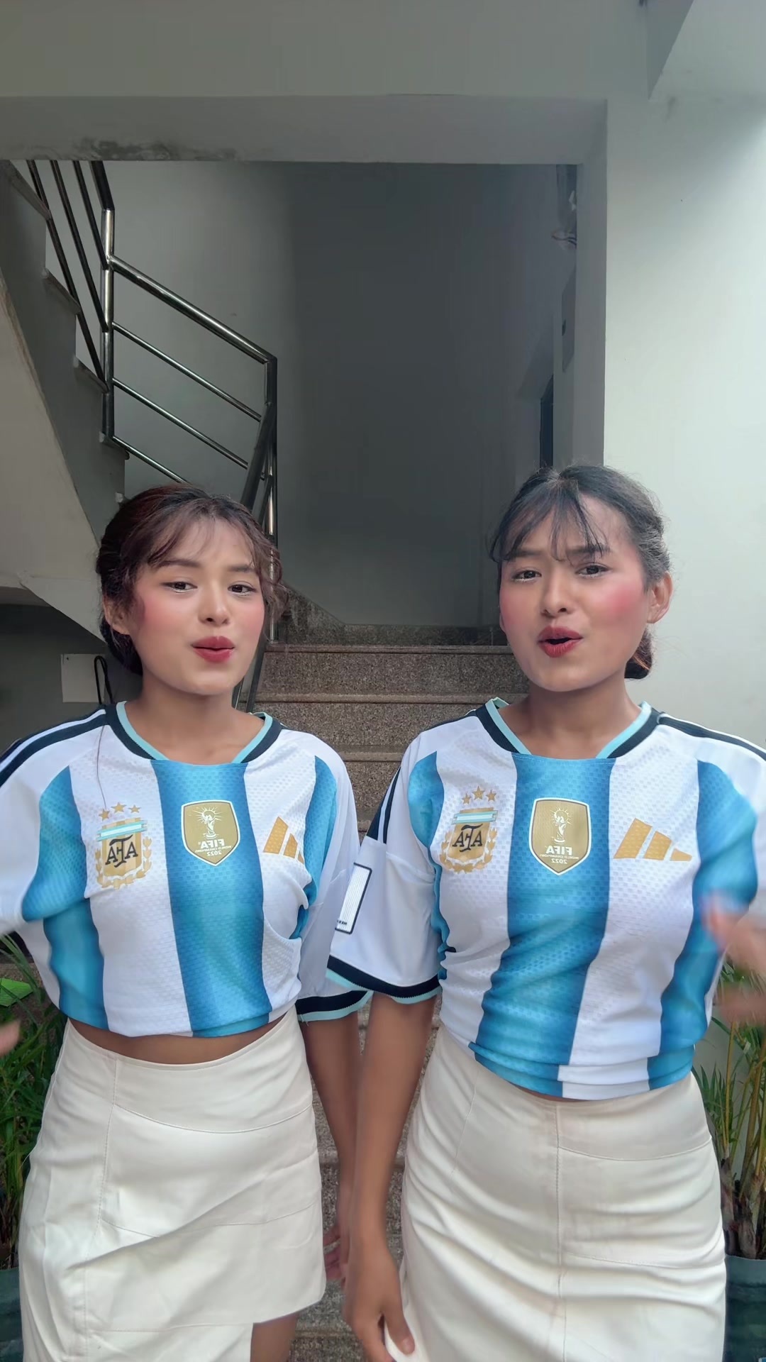 @GJ-Twins👯♀️