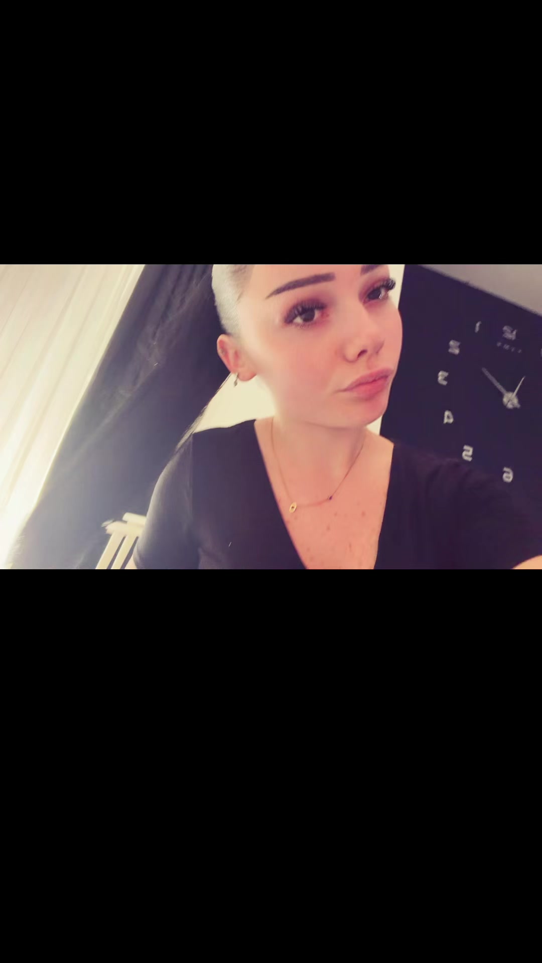 @️