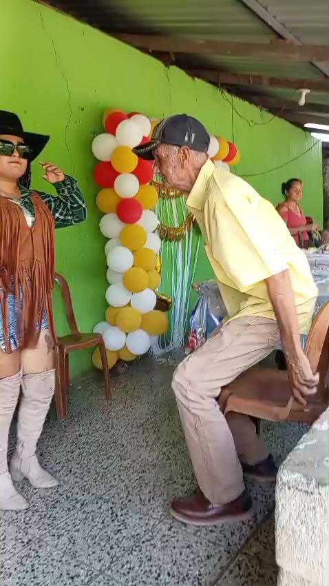 @linda la patrona de comapa