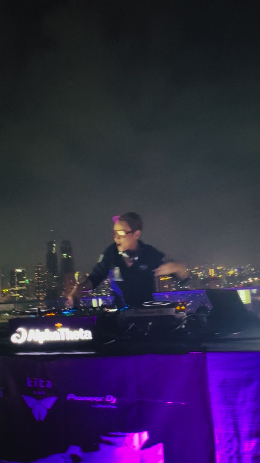@DJ DEVINA OFFICIAL