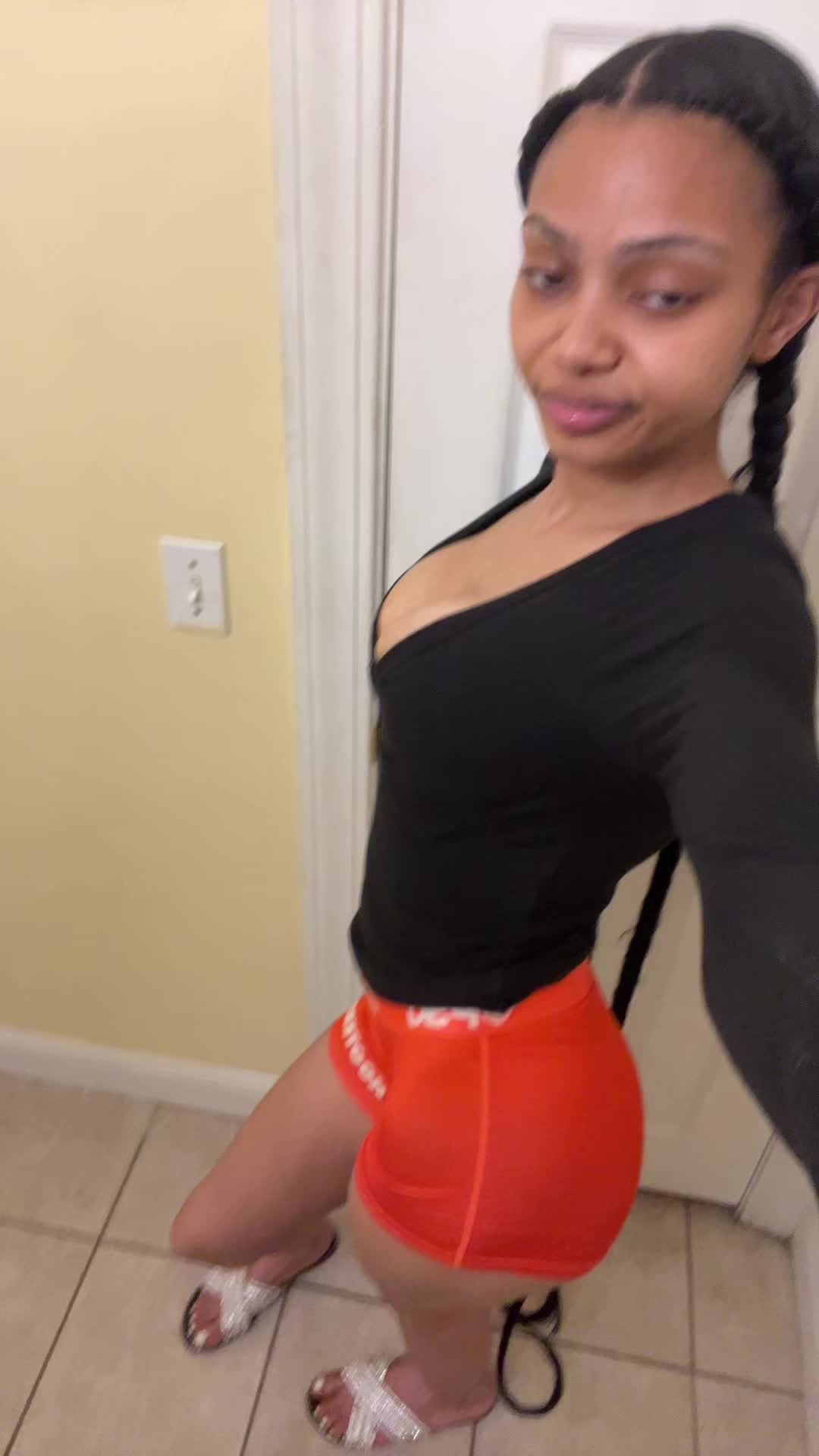@️