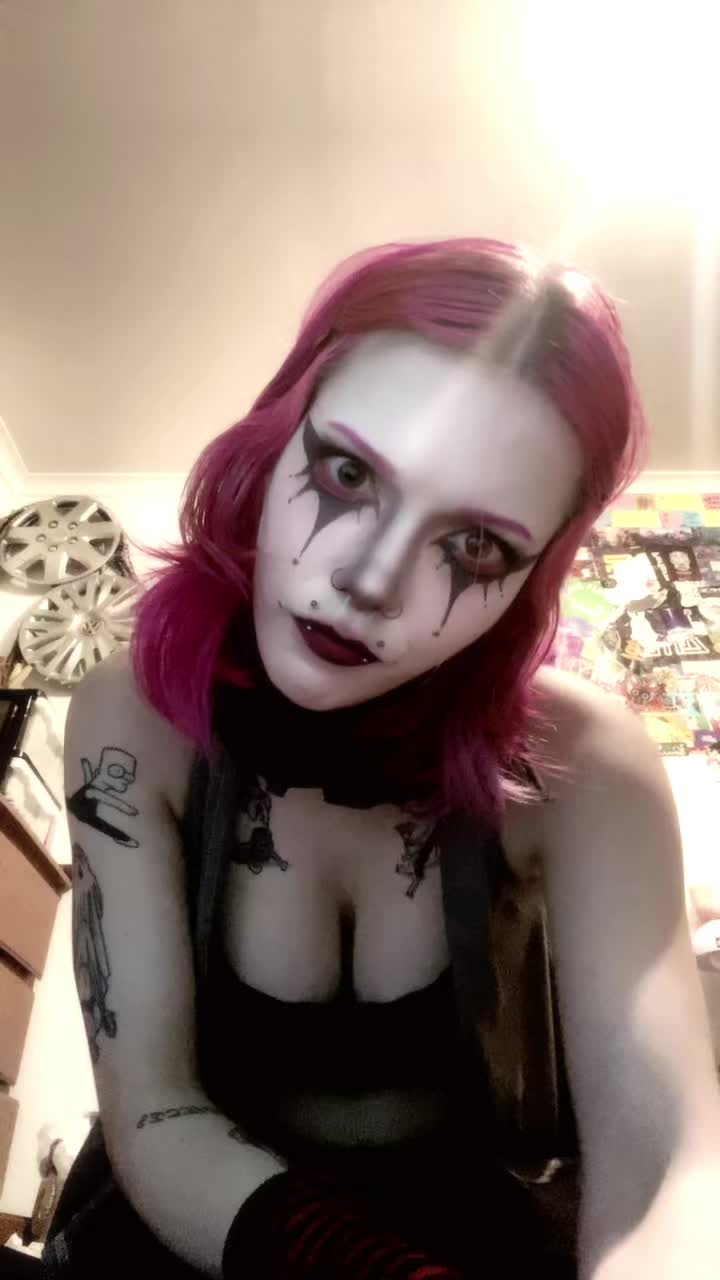 @lemmeseedemtitties :D