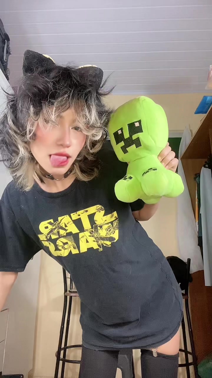 @Mimi <3