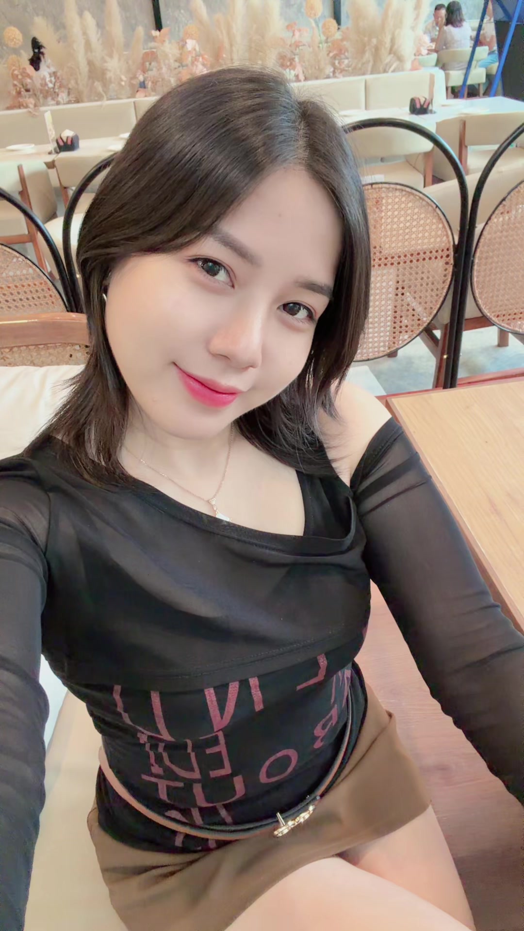 @Nan Shwe YeeðžOfficialð