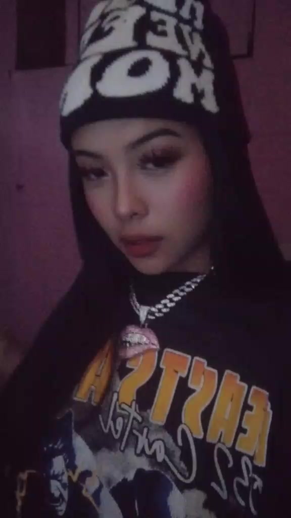 @everybodycallsmebratzbaddiest