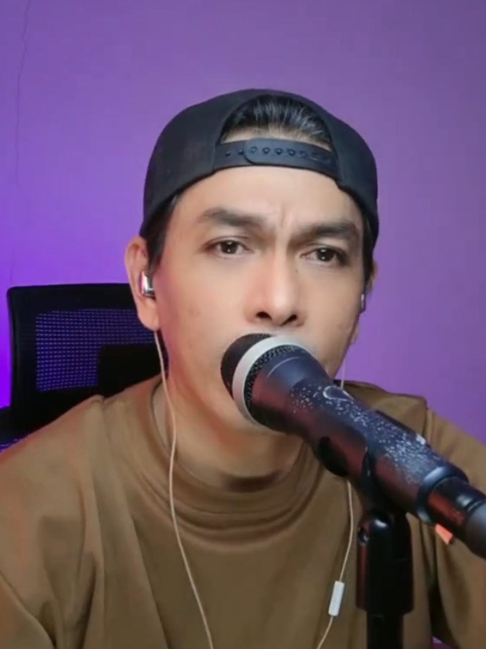 @Toni