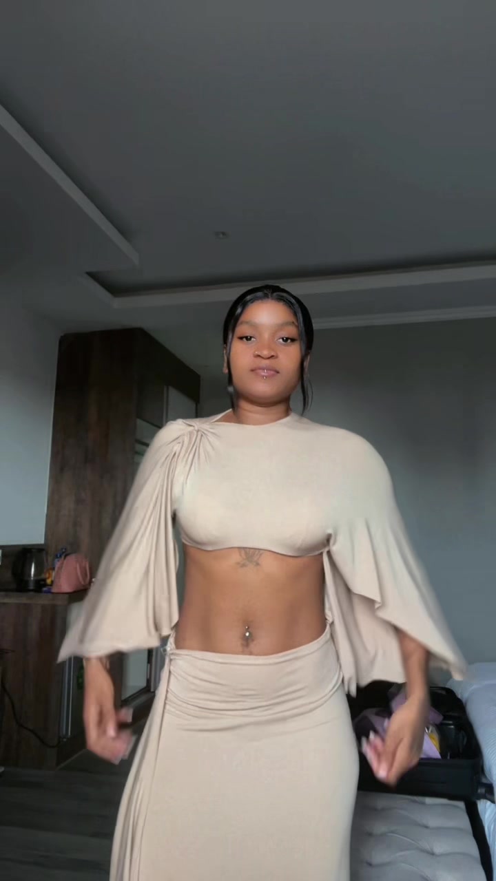 @Amira Dior