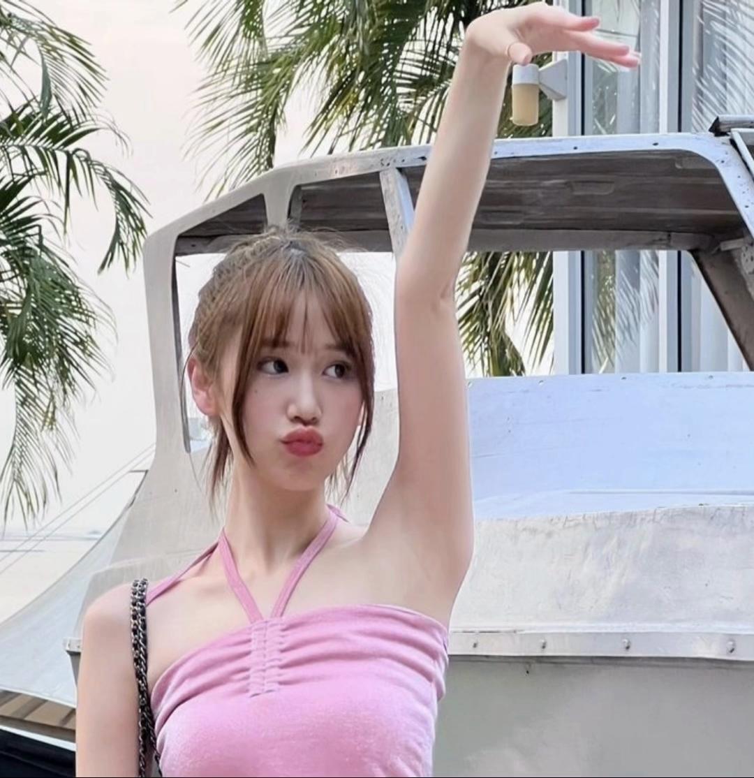 @୨୧ 𝓜𝔂𝓕𝓪𝓷𝔃𝓮 ୨୧
