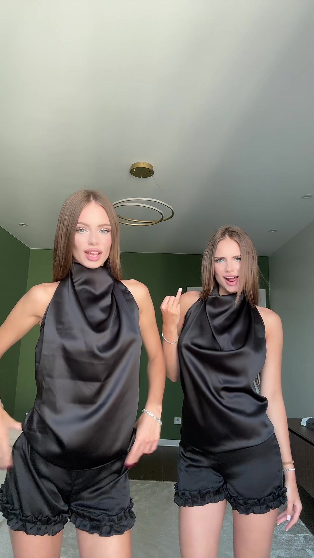 @CHAYKOVSKA OLENA🤍