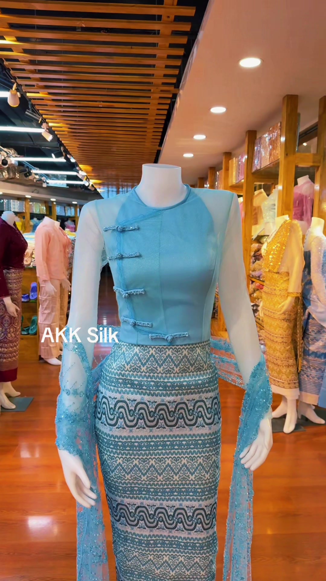 @Akk Silk (official account)