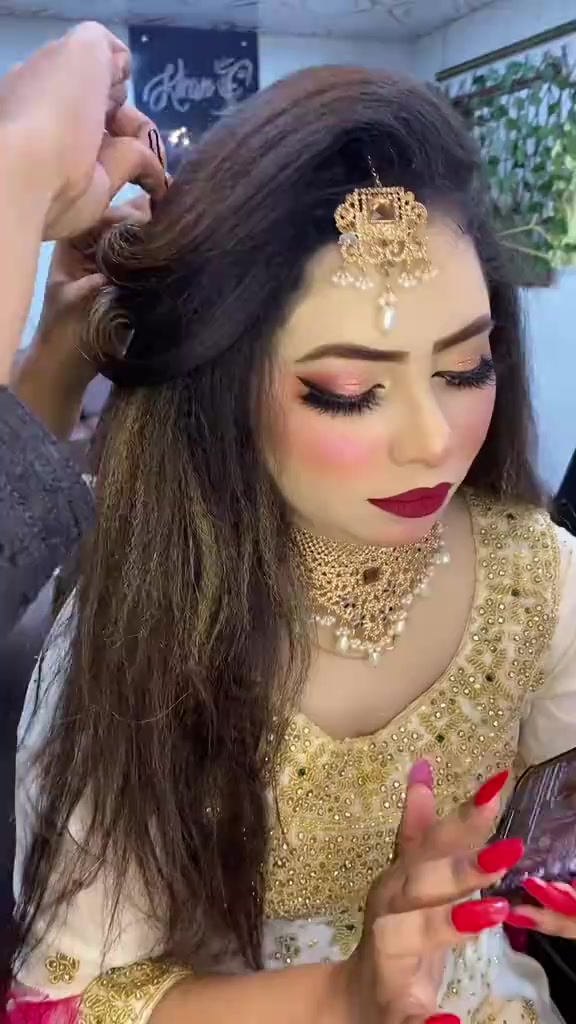 @Kiran Parlor Official
