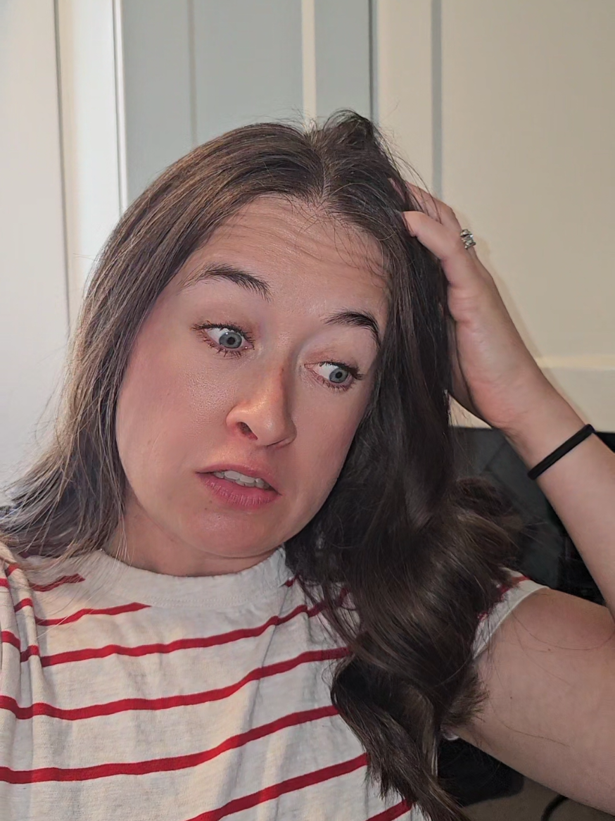 @alyssa | unaesthetic mom