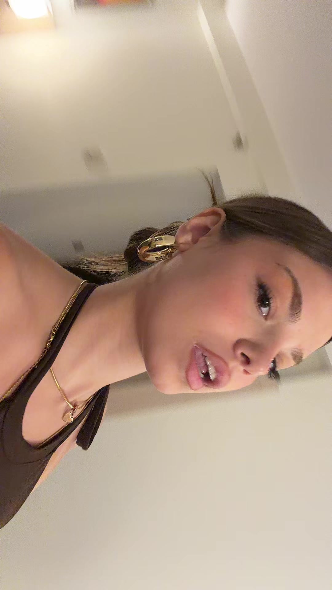 @!