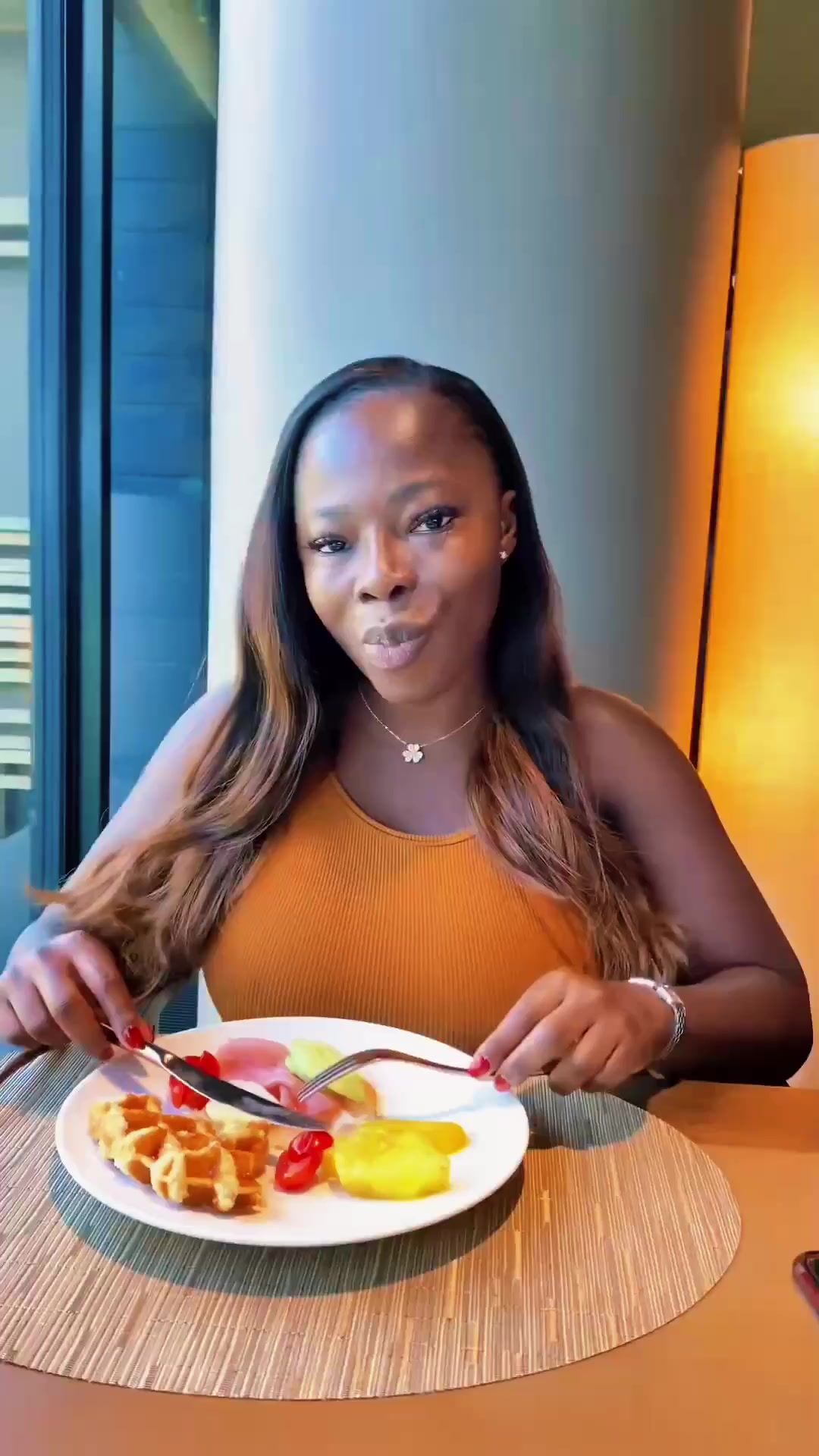 @whatabombshell