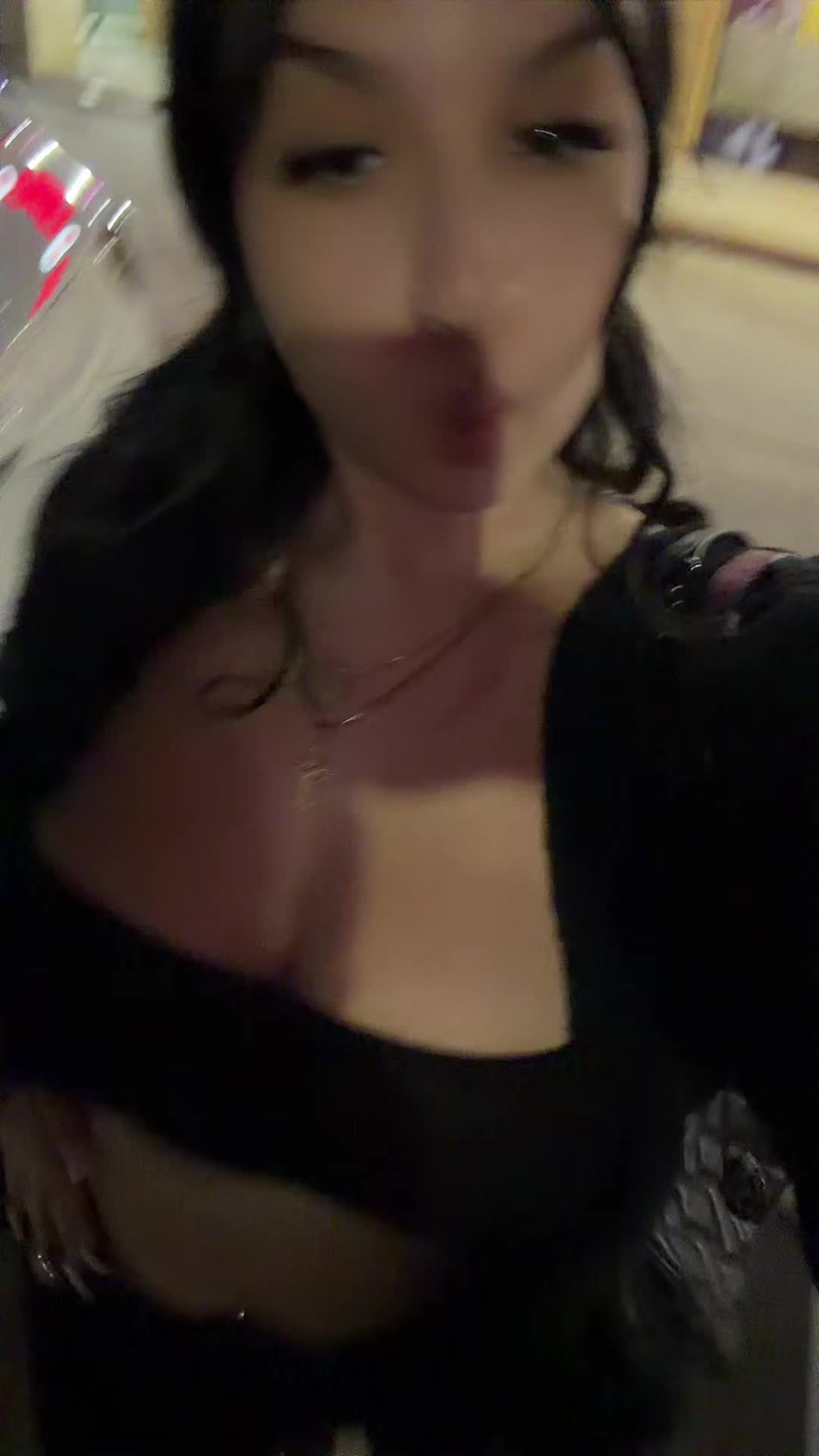 @Leilani🎀