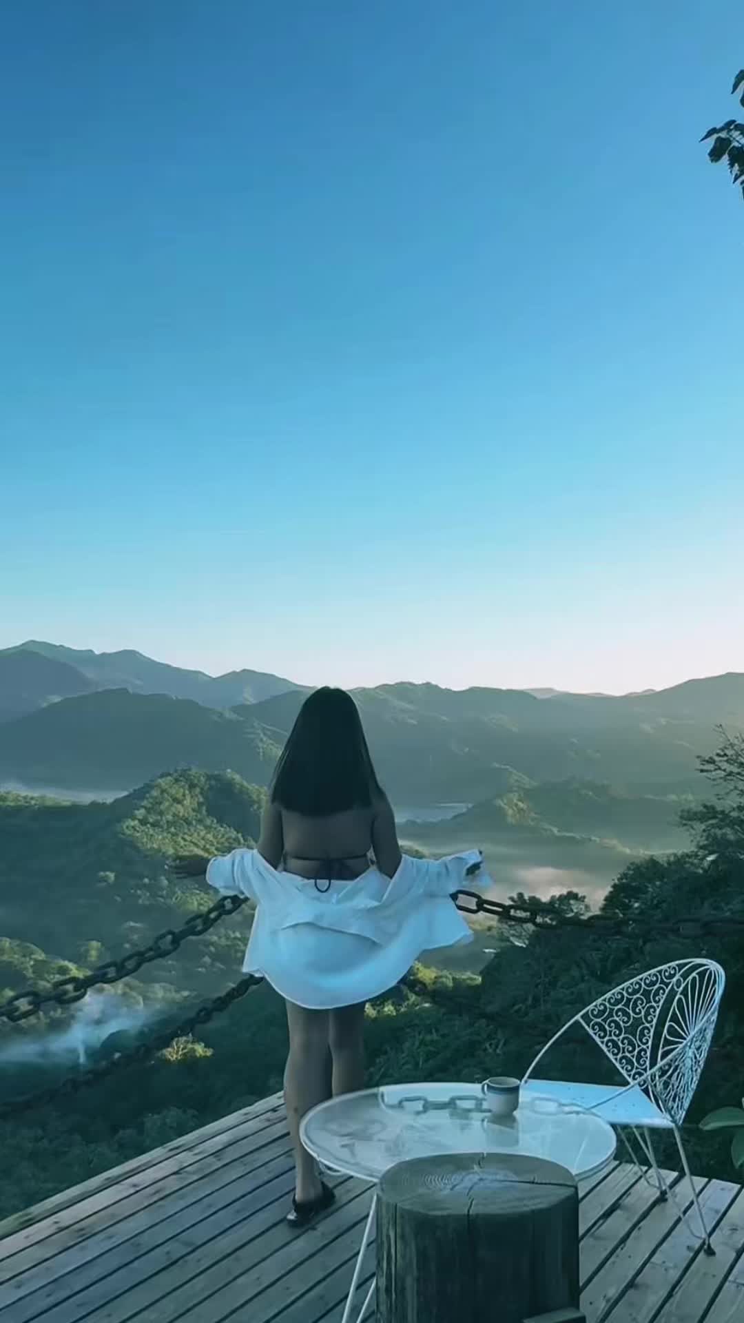 @Elley27