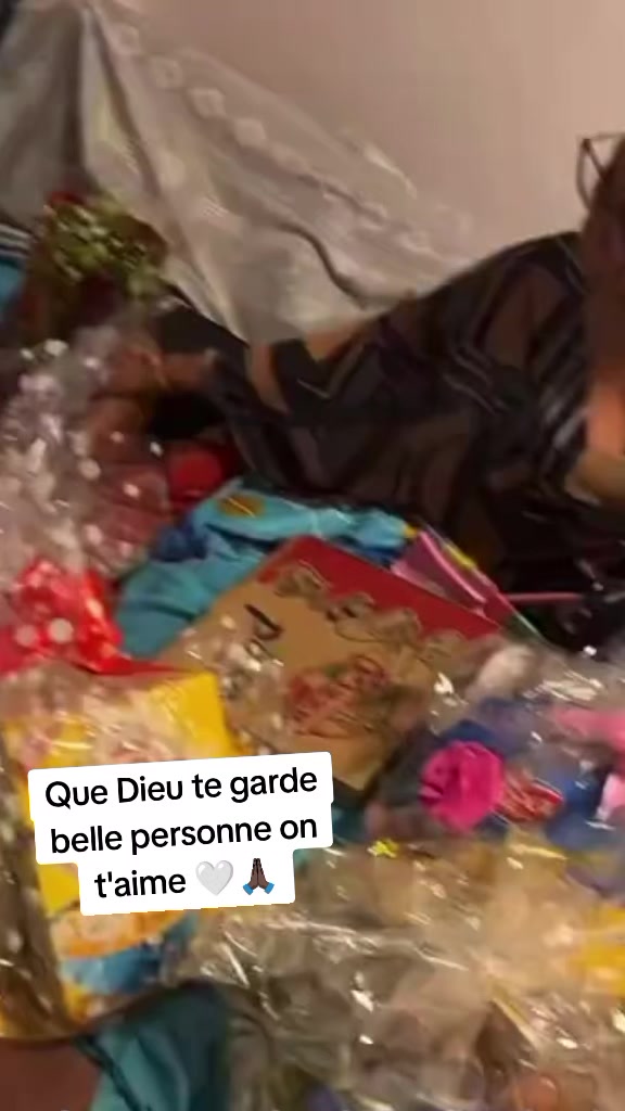 @Gbairai chaud média 👩🏿🦲📺