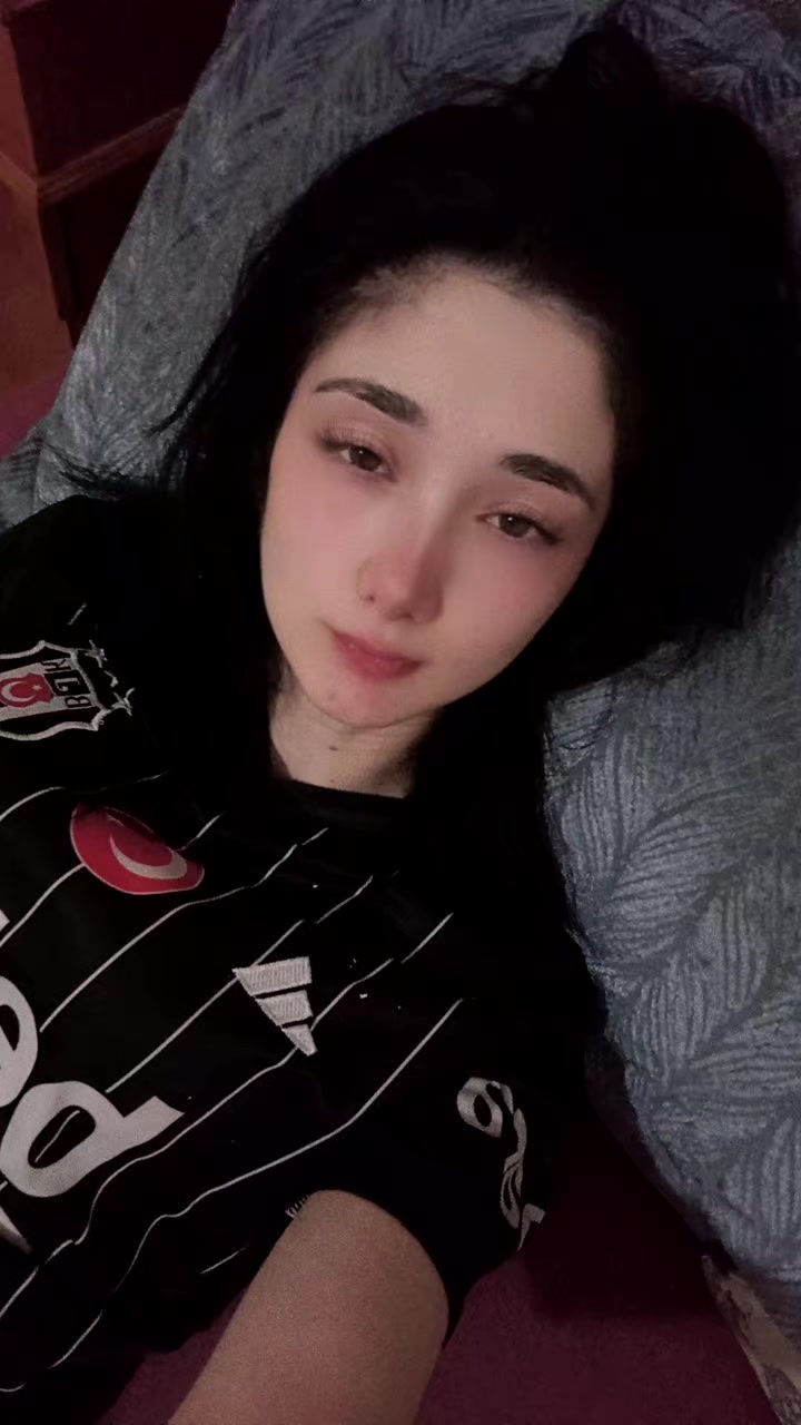 @👻