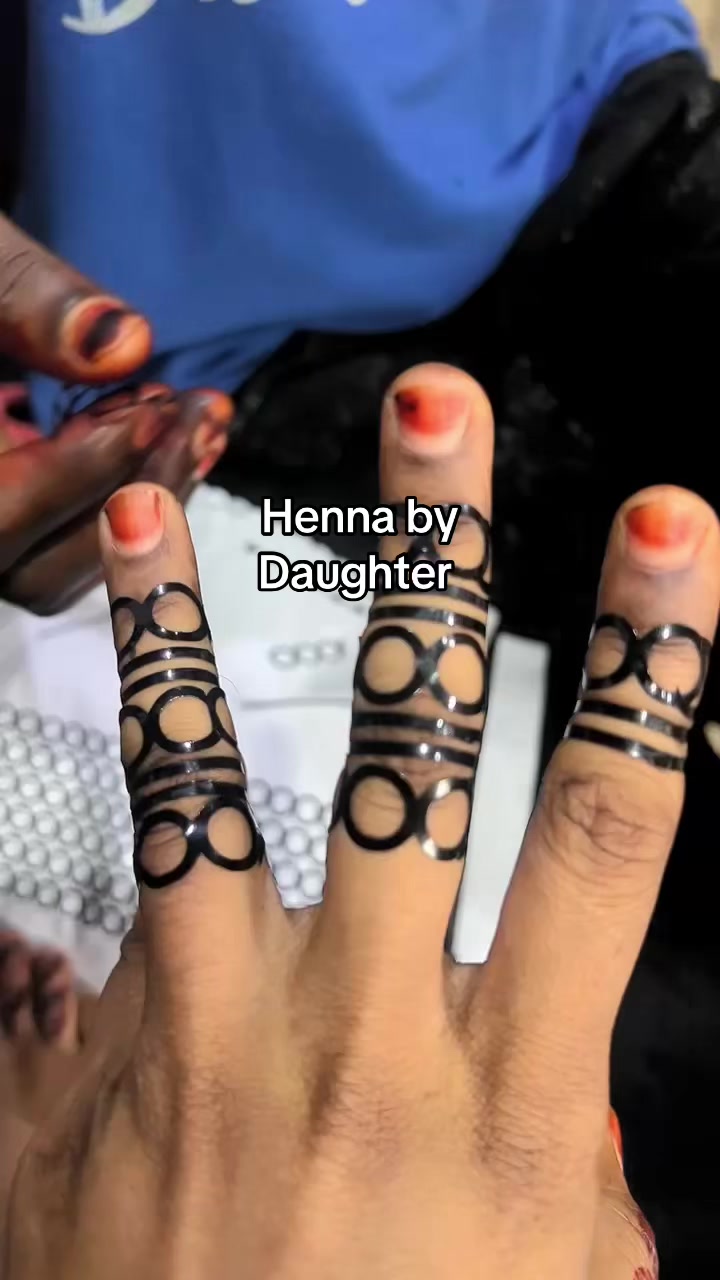 @hennabydaughter2