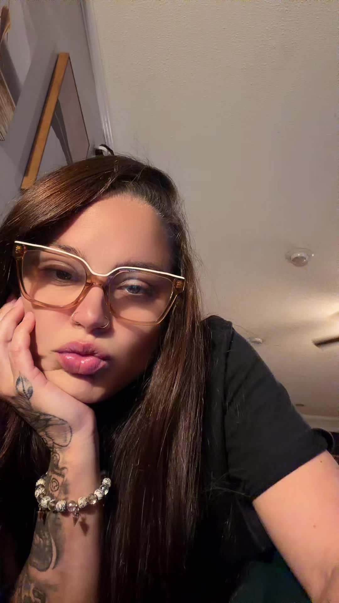 @vconee74