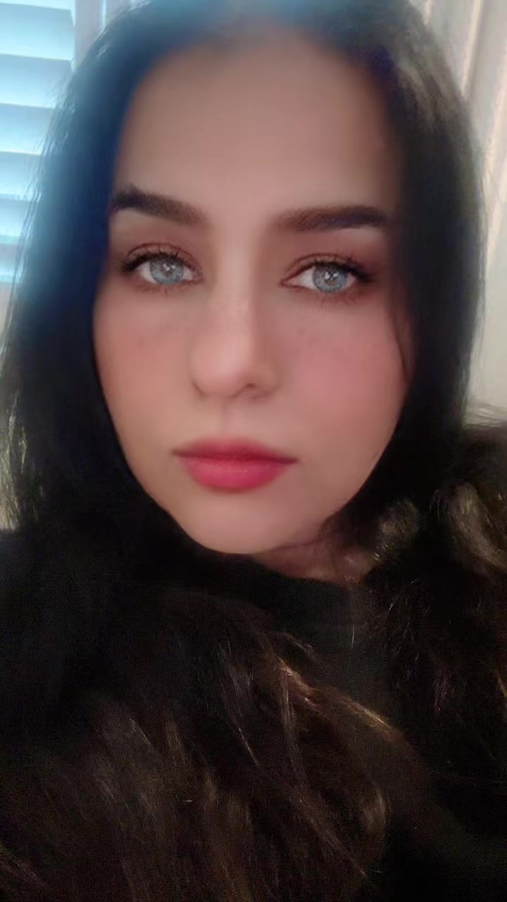 @🇨🇦Pooja Malhotra🇨🇦 💞