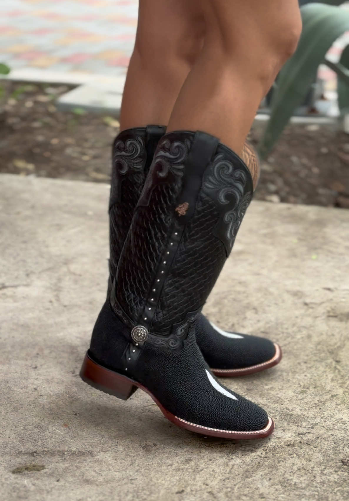 @AndaLuzBoots