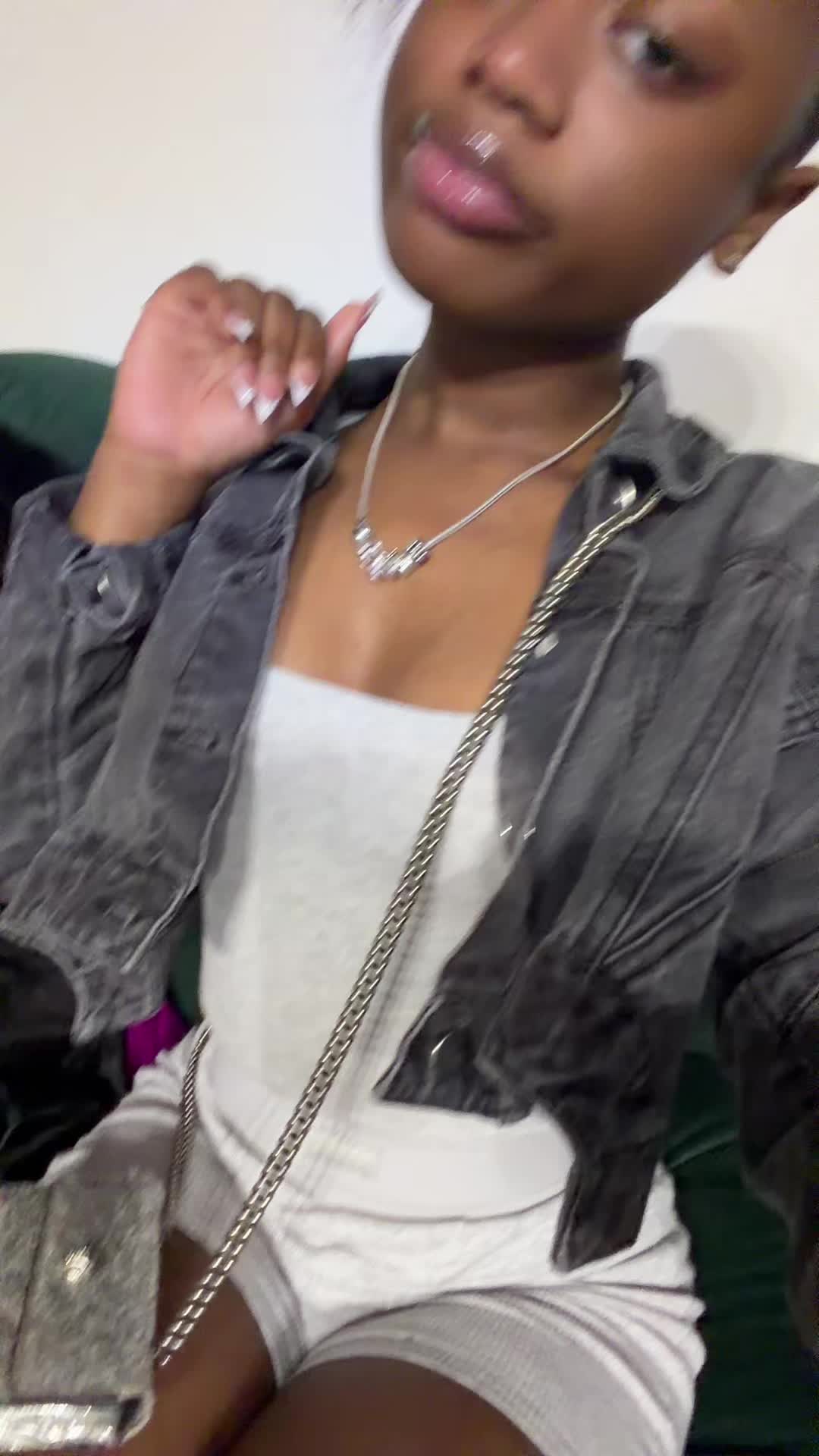 @Lil Miss Petite