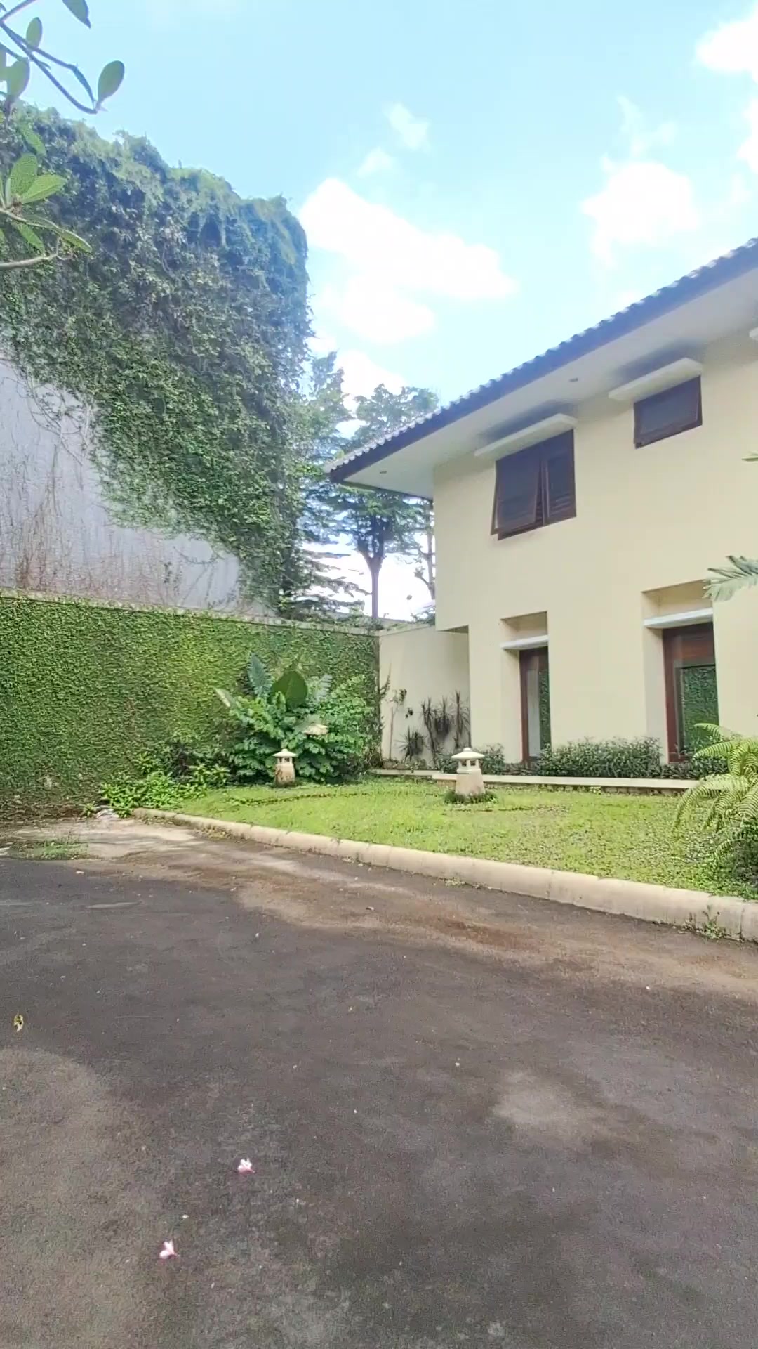 @julie7property