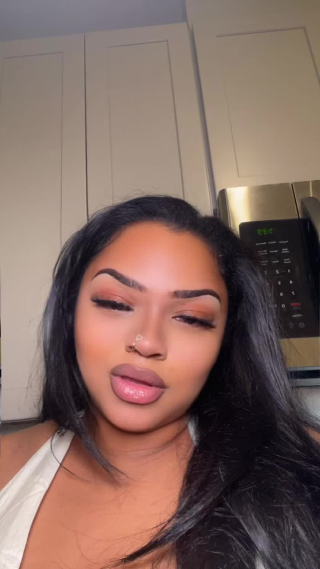 @RixanBeauty