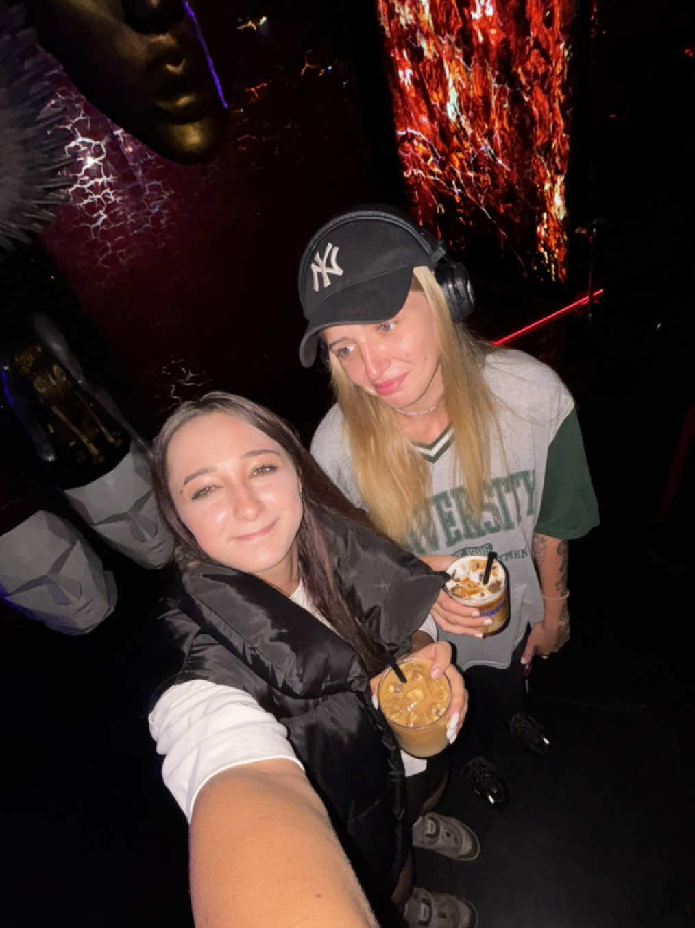 @Oblivioon_