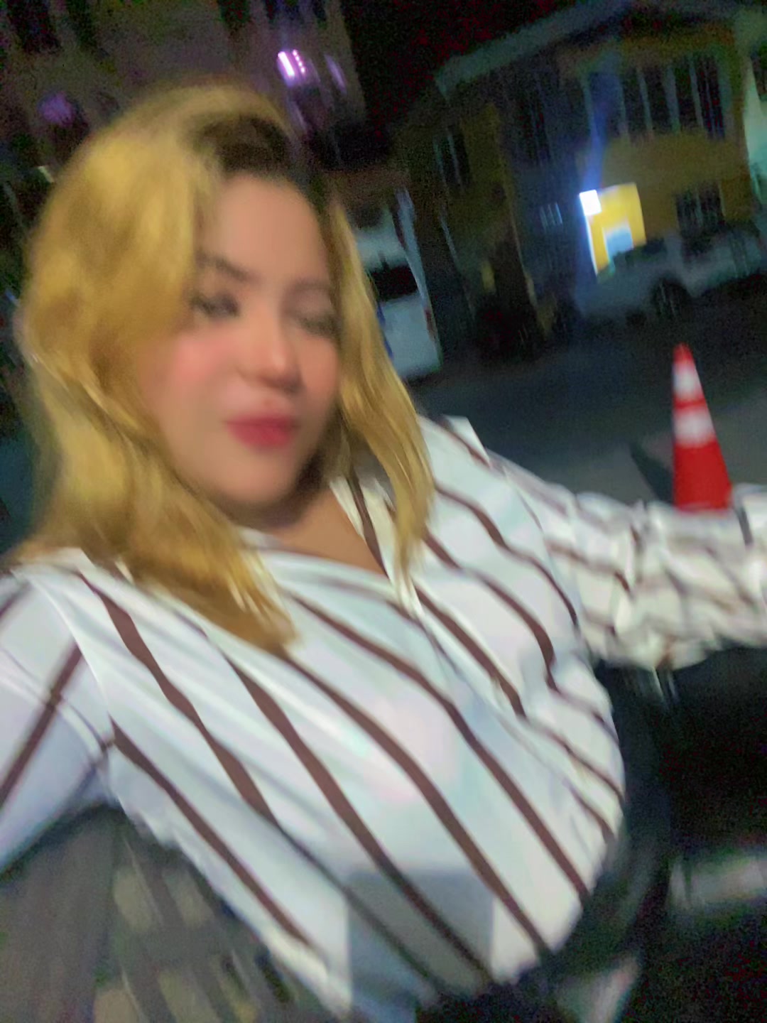 @Mia Moya