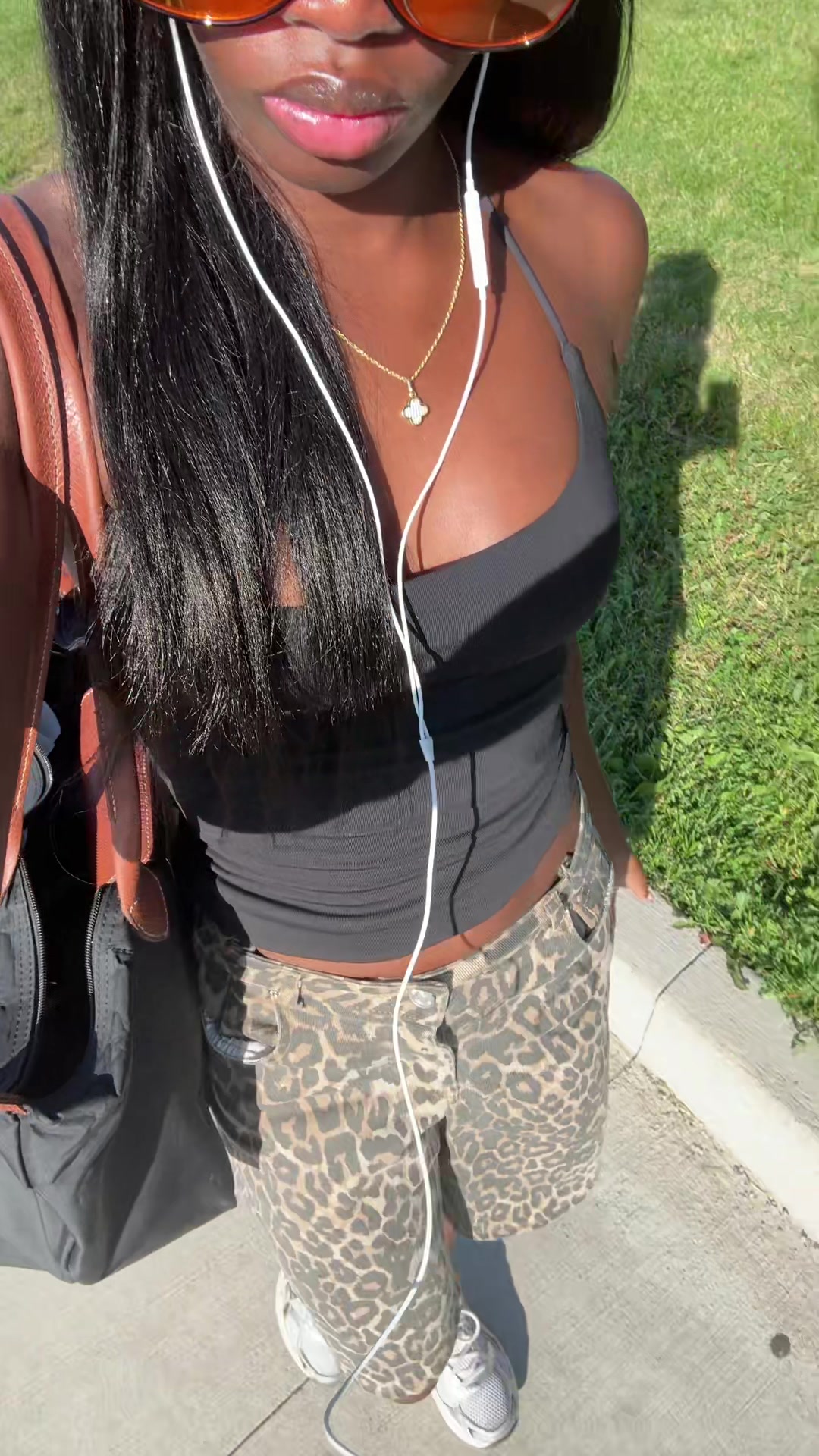 @Olivia ☁️🎀🎱🐆
