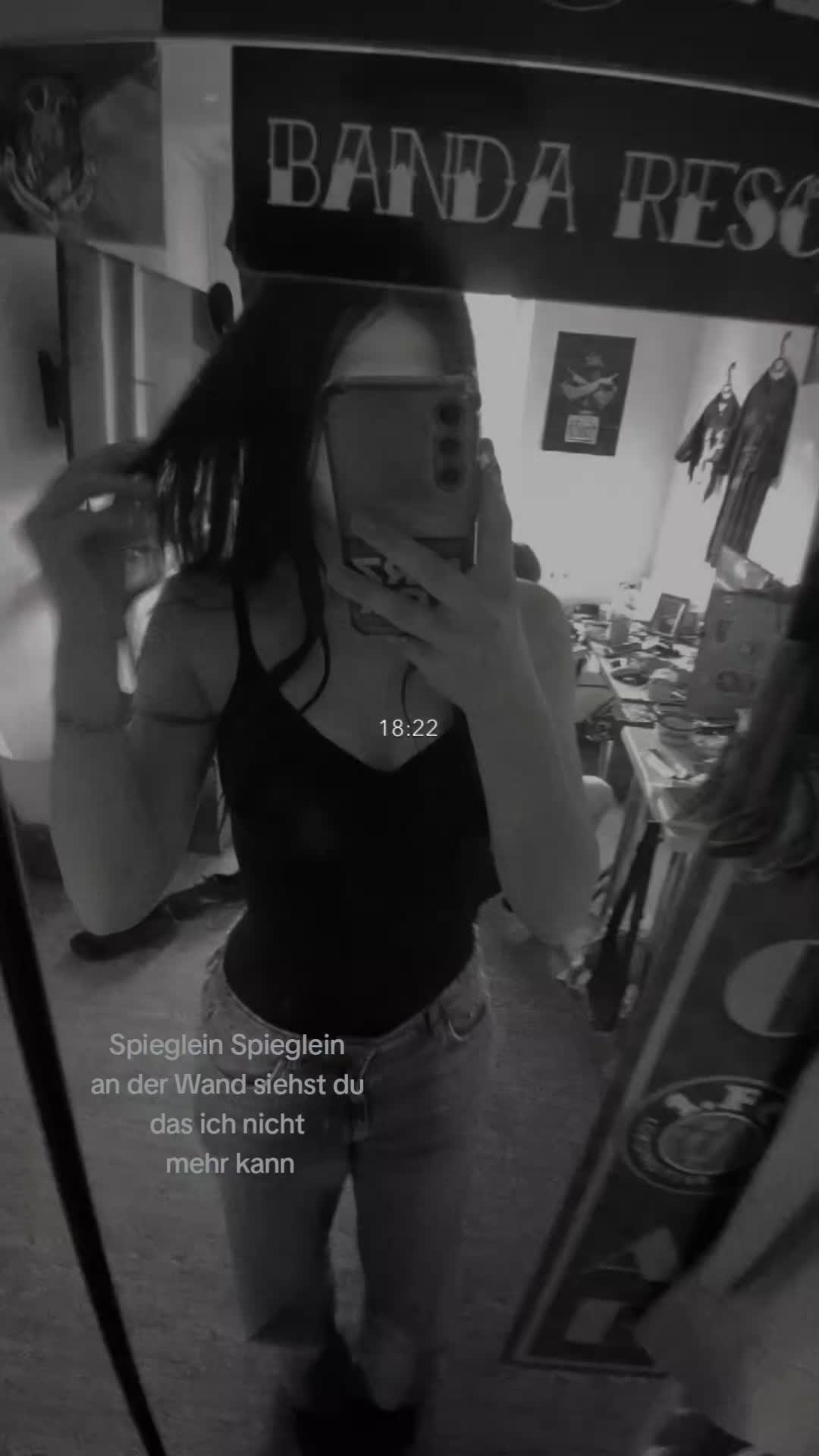 @...