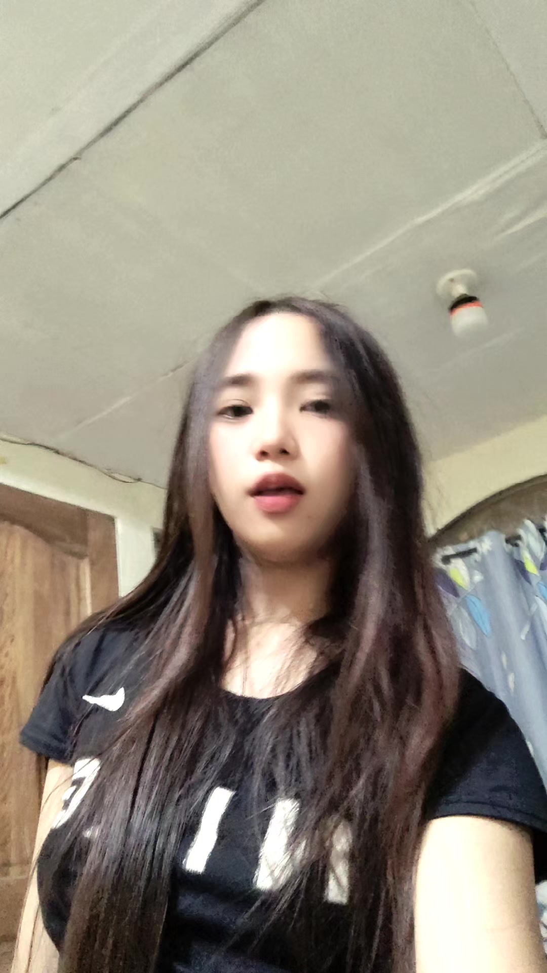 @Loraine