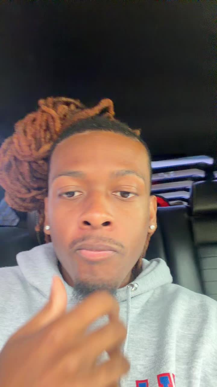 @notmvkecurry
