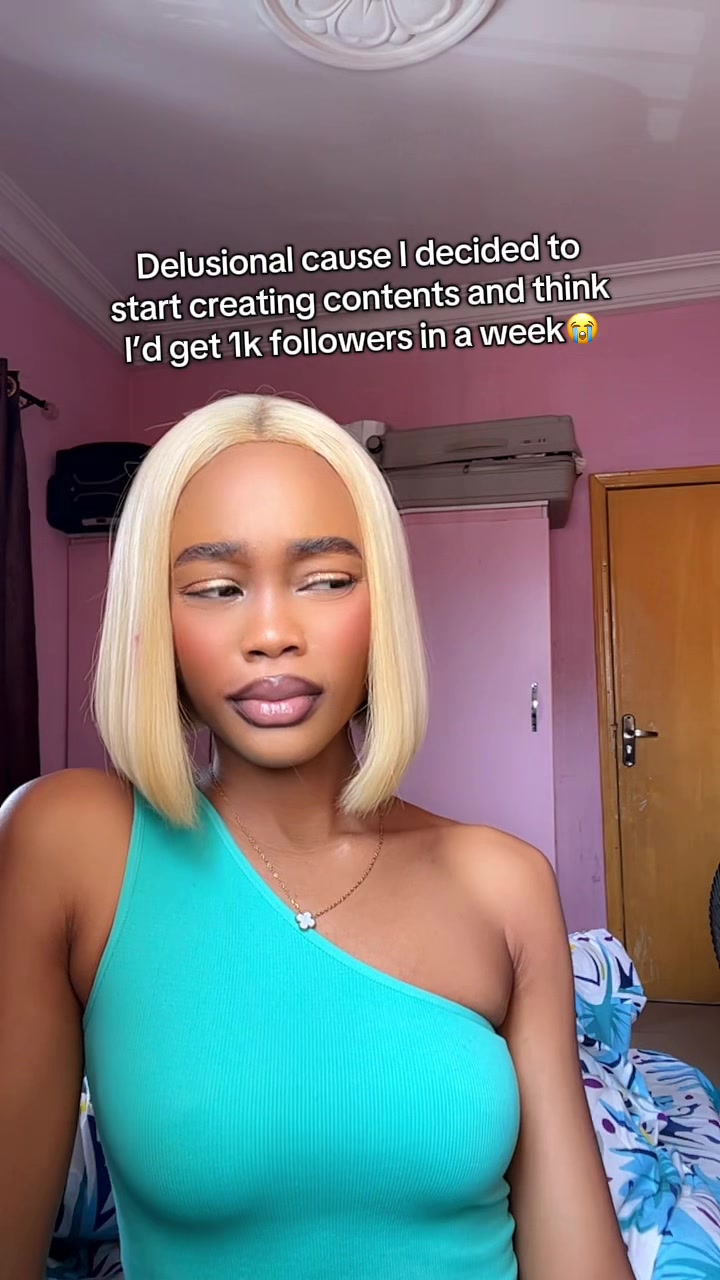 @Favee🦋