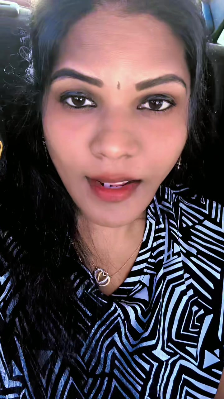 @GaYaThRI❤️ MaNiKAnDaN ❤️🇨🇦☃️